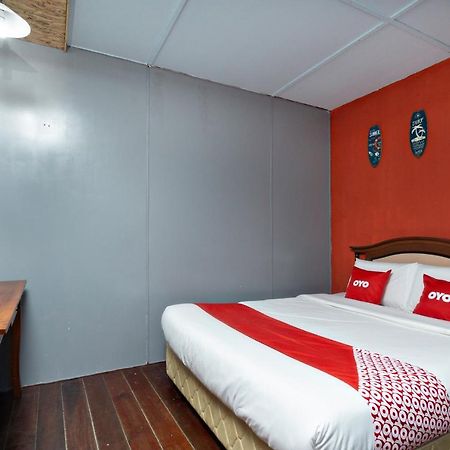 Oyo 89646 Panvill Resort Kampong Pasir Bogak Eksteriør billede