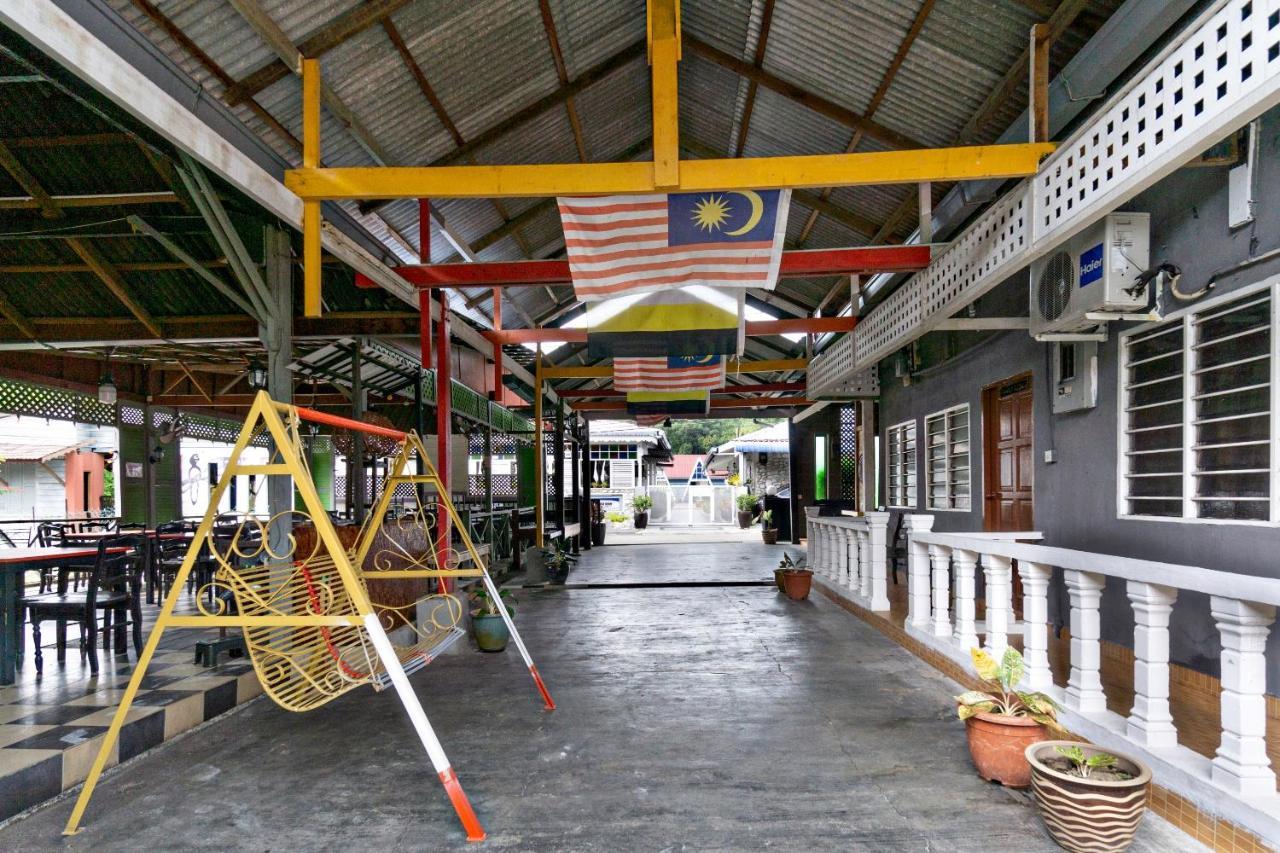 Oyo 89646 Panvill Resort Kampong Pasir Bogak Eksteriør billede