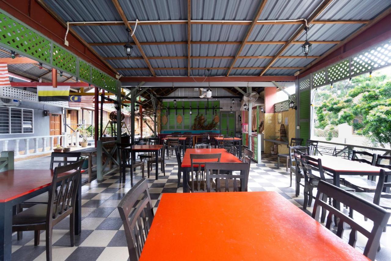 Oyo 89646 Panvill Resort Kampong Pasir Bogak Eksteriør billede