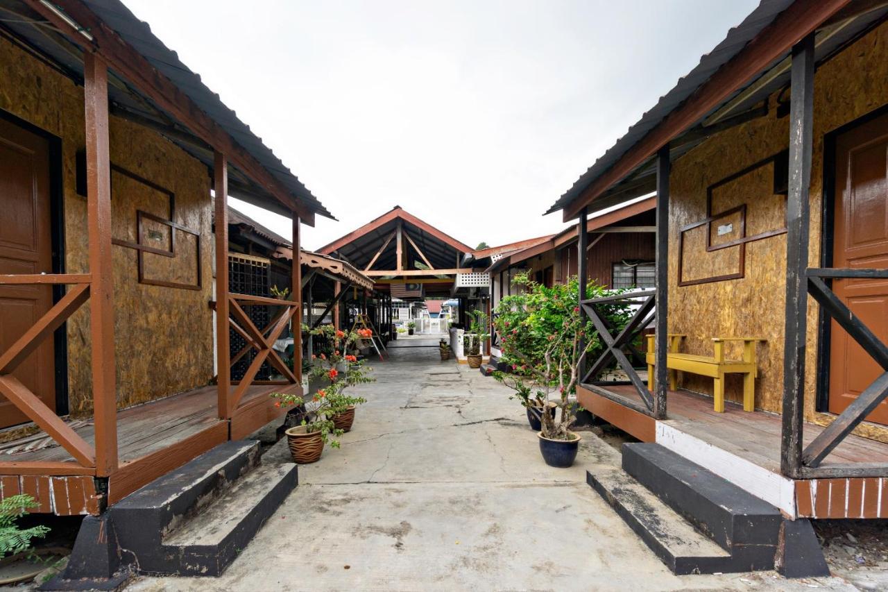 Oyo 89646 Panvill Resort Kampong Pasir Bogak Eksteriør billede