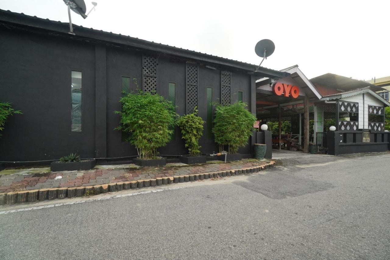 Oyo 89646 Panvill Resort Kampong Pasir Bogak Eksteriør billede