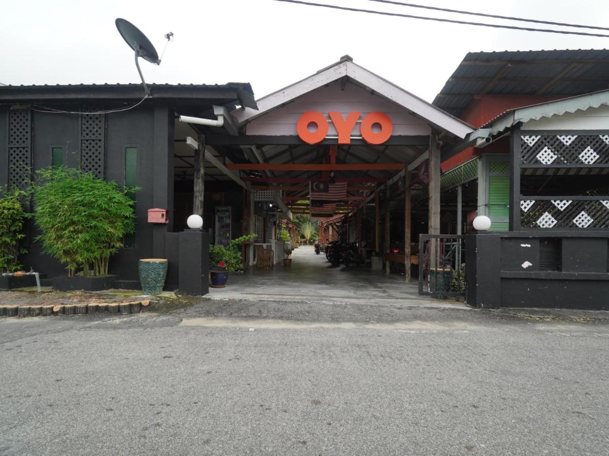 Oyo 89646 Panvill Resort Kampong Pasir Bogak Eksteriør billede