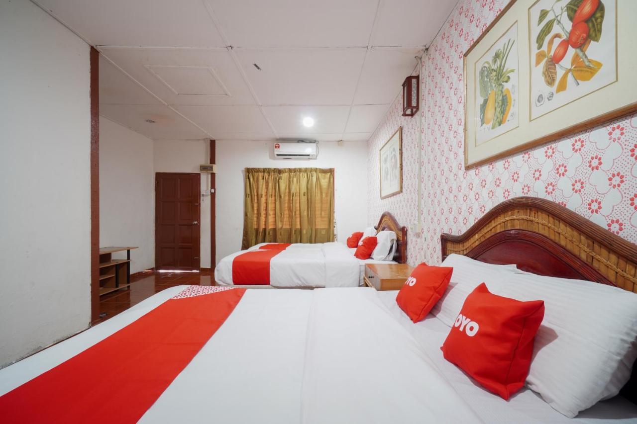 Oyo 89646 Panvill Resort Kampong Pasir Bogak Eksteriør billede