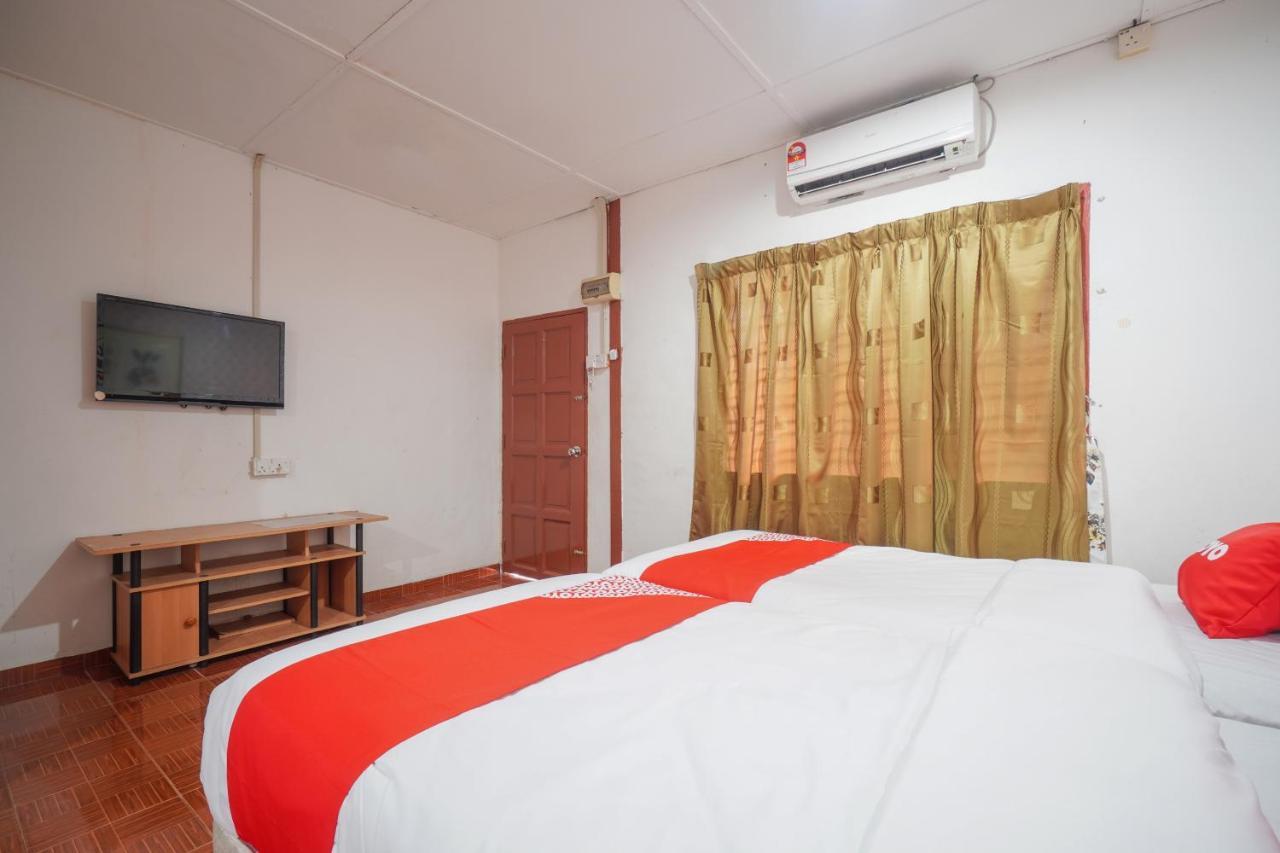 Oyo 89646 Panvill Resort Kampong Pasir Bogak Eksteriør billede