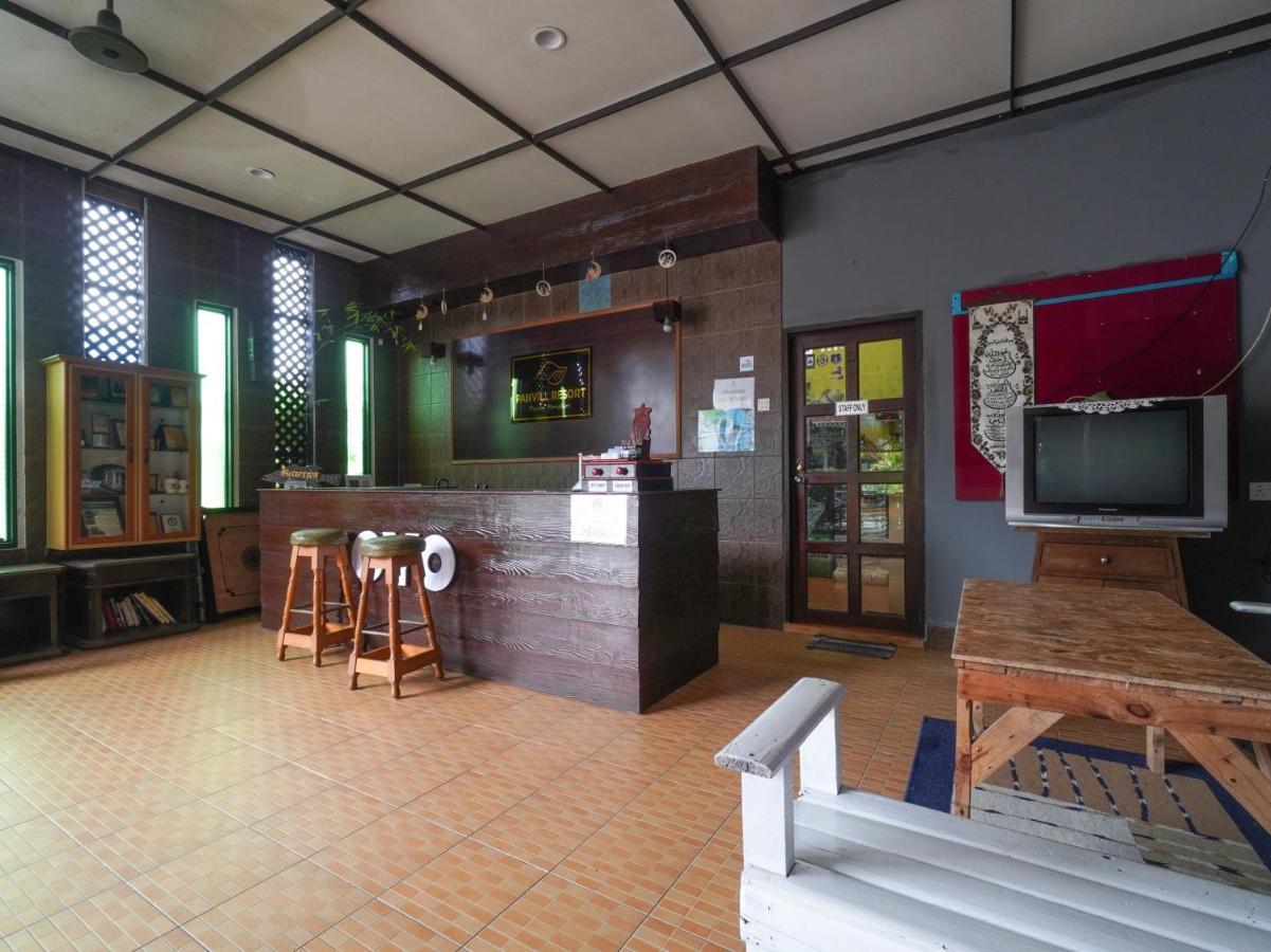 Oyo 89646 Panvill Resort Kampong Pasir Bogak Eksteriør billede